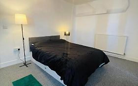 Shouss Guest House